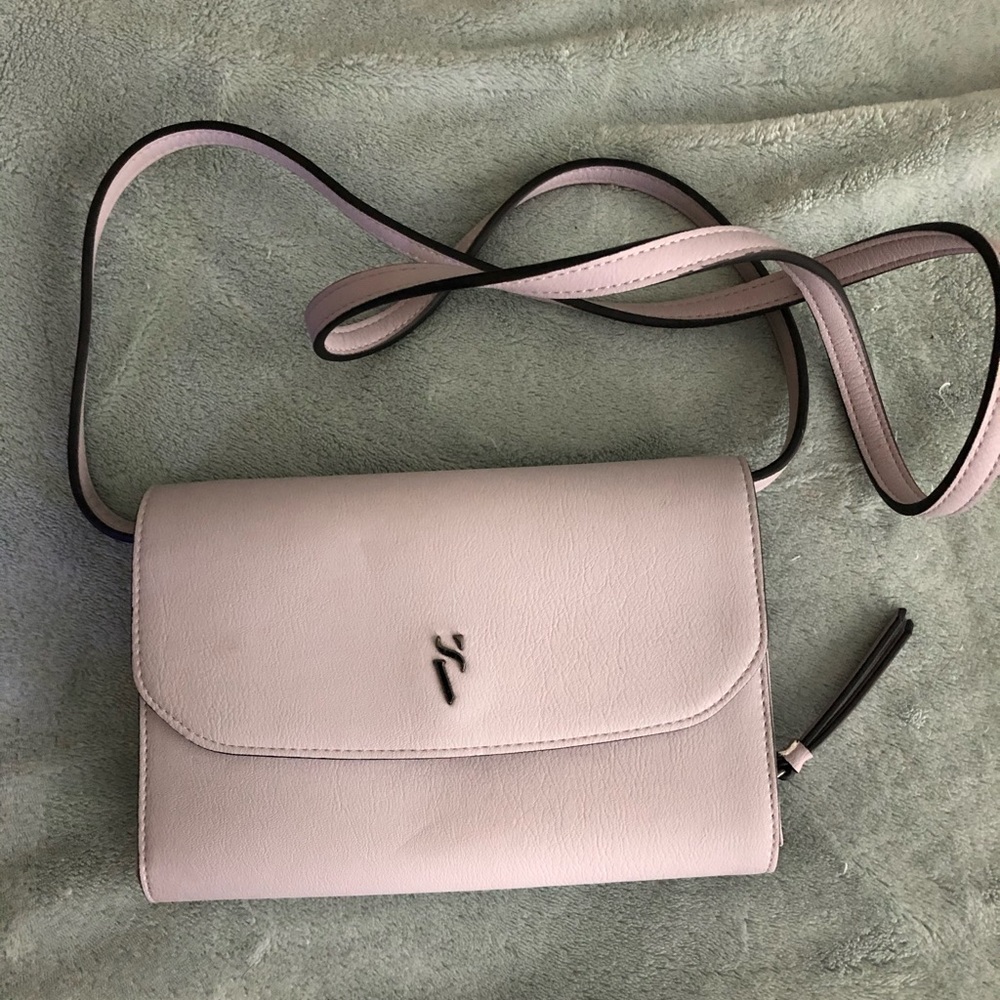 Simply Vera Wang crossbody in lavender